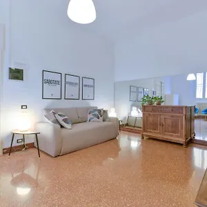 Mono Saragozza Apartment Bologna