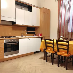 https://le-muse-casa-vacanze.sicilyhotelsitaly.net